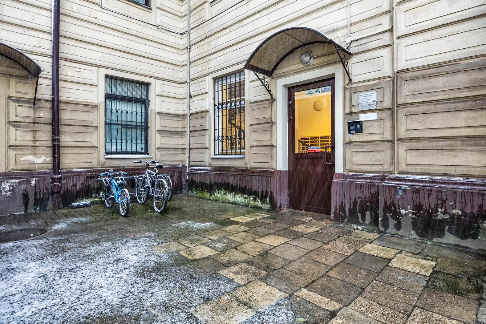 Plac Zbawiciela Spacious Apartment Warsaw